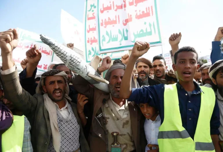 Houthi Yaman Klaim Gagalkan Dua Serangan Udara AS