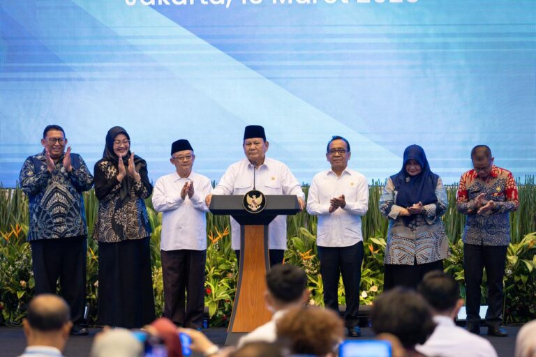Diluncurkan Prabowo, Lebih 1 Juta Guru Akan Terima Tunjangan Langsung di Rekening Pribadi